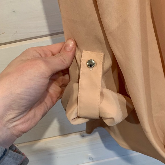 New Look | Light Peach Flowy Blouse - Picture 2 of 7